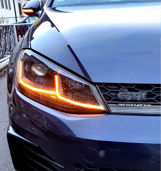 LED Tagfahrlicht Scheinwerfer für VW Golf 7 12-17 schwarz im Facelift Design mit dynamischem LED Blinker