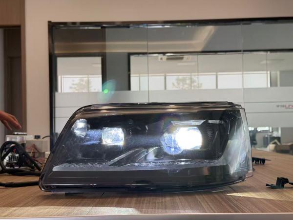 EXCLUSIVE VOLL LED "Specialized" Upgrade Design Scheinwerfer Set VW T5 03-09 schwarz