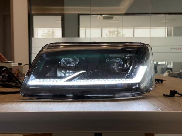 EXCLUSIVE VOLL LED Upgrade Design Scheinwerfer Set VW T5 03-09 dynamisch schwarz mit Willkommensfunktion und dyn. LED Blinker