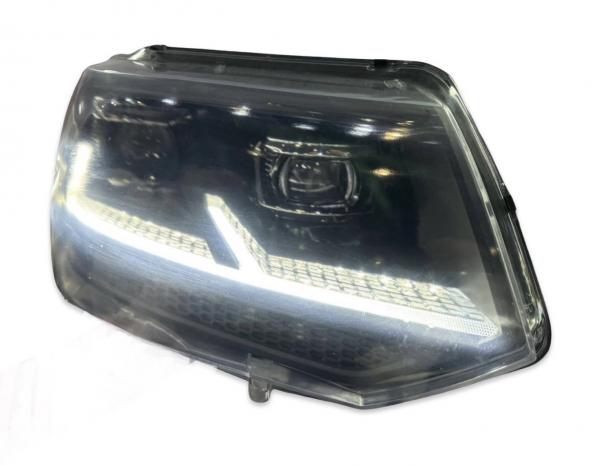 Ugrade Design Voll LED Tagfahrlicht Scheinwerfer passend für VW T5 GP (Facelift) 10-15 schwarz mit dynamischen LED Blinker und Welcome Funktion!
