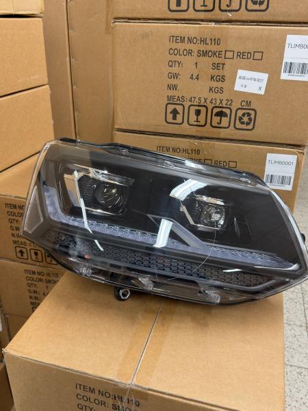 B-Ware  Ugrade Design Voll LED "Specialized" Tagfahrlicht Scheinwerfer passend für VW T5 GP (Facelift) 10-15 schwarz ohne Dynamik und ohne Welcome-Funktion!