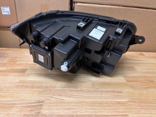 B-Ware  Voll LED "Specialized" Tagfahrlicht Scheinwerfer für VW T6 15-19 schwarz mit LED Blinker - Black Edition