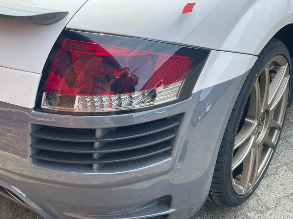 LED Upgrade Design Rückleuchten für Audi TT 8N 99-06 rot/rauch