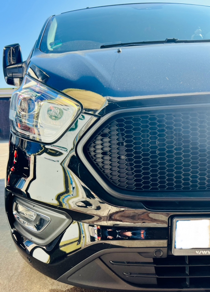 Upgrade Sportgrill / Kühlergrill für Ford Transit / Tourneo Custom 18-23 schwarz in Wabendesign