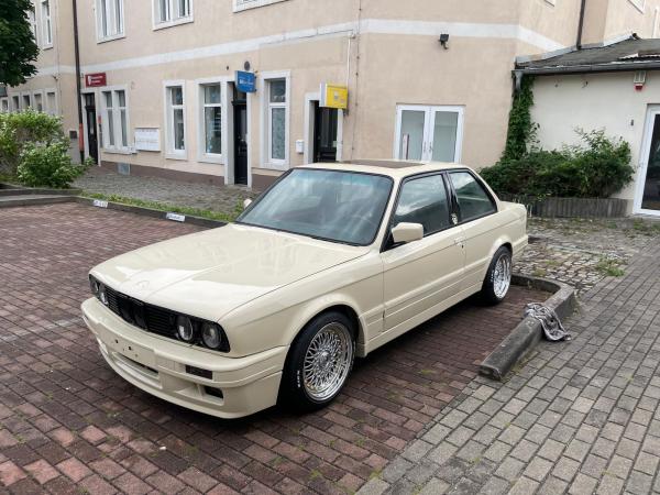 Sport Design 2 Frontstoßstange für BMW 3er E30 85-94 Limo Cabrio Touring