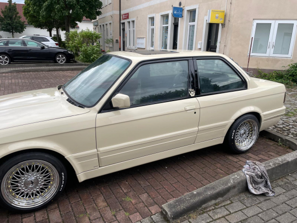 Sport Design 2 Frontstoßstange für BMW 3er E30 85-94 Limo Cabrio Touring
