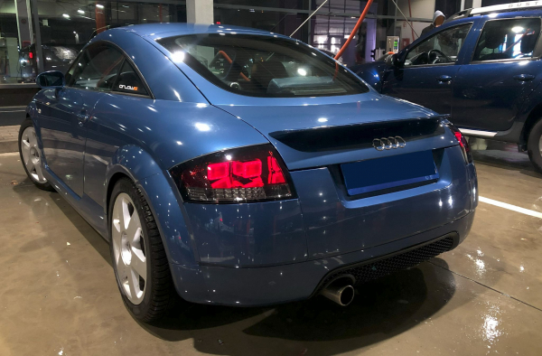 LED Upgrade Design Rückleuchten für Audi TT 8N 99-06 rot/rauch