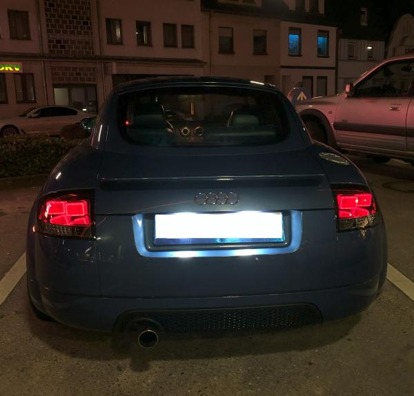 LED Upgrade Design Rückleuchten für Audi TT 8N 99-06 rot/rauch