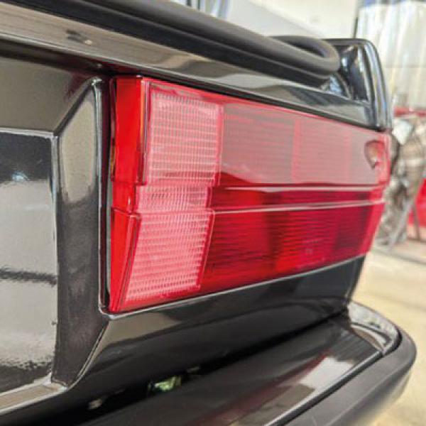 Exklusiv Classic-Sport Design Rückleuchten "V2" für BMW 3er E30 Vorfacelift 81-87 Limo, 2-Türer (Coupe), Cabrio, Touring rot/slightly