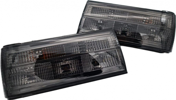 Upgrade Design Rückleuchten für BMW 3er E30 Coupe (2-Türer) Cabrio/Touring 87-90 schwarz/rauch