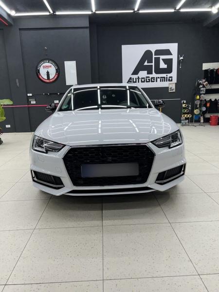 Upgrade Sportgrill / Kühlergrill für Audi A4 B9 (8W) 15-19 chrom/Hochglanz schwarz in Wabendesign