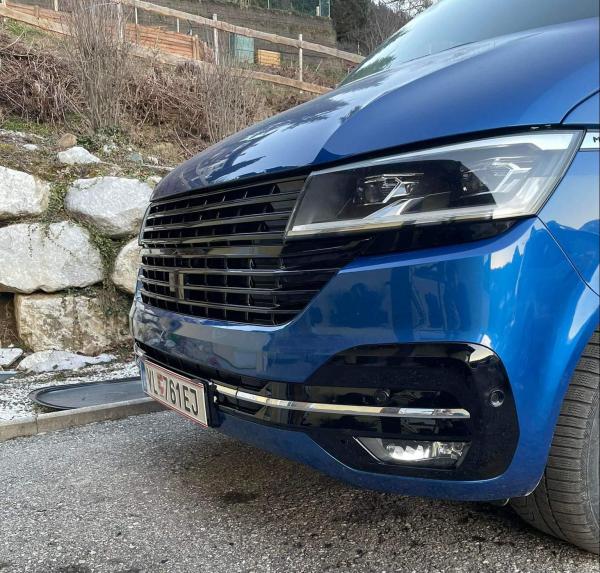 Upgrade Sportgrill / Kühlergrill für Volkswagen T6.1 ab 2019 Hochglanz schwarz