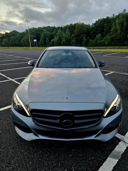 Upgrade LED Tagfahrlicht Scheinwerfer für Mercedes Benz C-Klasse W205 14-18 schwarz mit dyn. Blinker