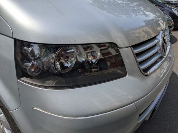 Upgrade Klarglas Scheinwerfer für VW T5 03-09 schwarz im Multivan Design