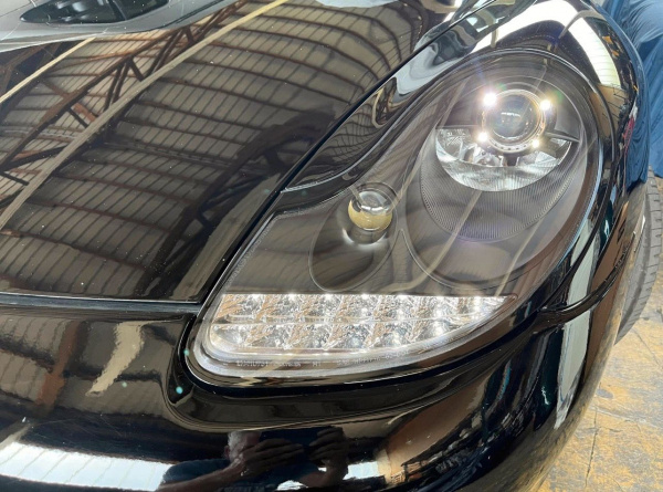 LED Tagfahrlicht Design Scheinwerfer für Porsche Boxster 986 / 911 996 96-04 schwarz mit LED Blinker