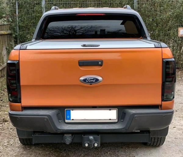 Upgrade Design LED Lightbar Rückleuchten für Ford Ranger T6 / T7 2012+ schwarz/rauch