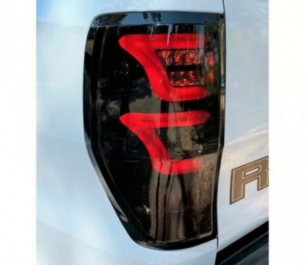 Upgrade Design LED Lightbar Rückleuchten für Ford Ranger T6 / T7 2012+ schwarz/rauch