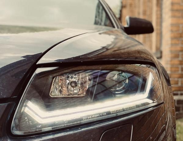 LED Tagfahrlicht Scheinwerfer für Audi A6 C6 (4F) 04-08 schwarz mit dynamischem Blinker