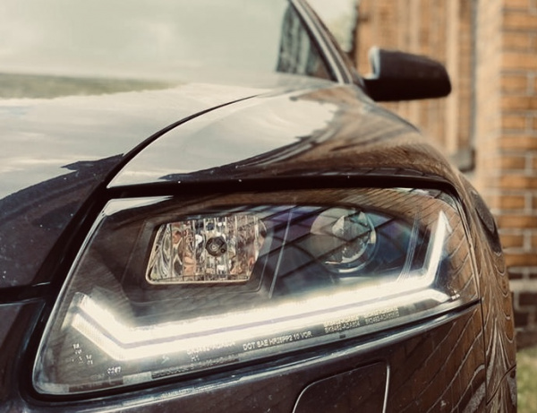 Xenon LED Tagfahrlicht Scheinwerfer für Audi A6 C6 (4F) 08-11 schwarz mit dynamischem Blinker