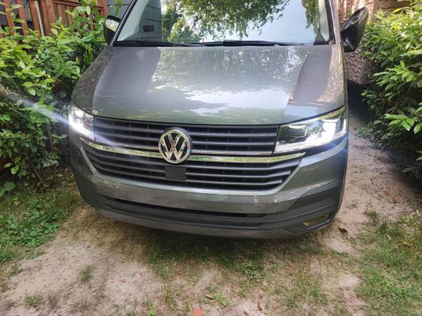 Voll LED "Specialized" Tagfahrlicht Scheinwerfer für VW T6.1 19+ schwarz mit LED Blinker