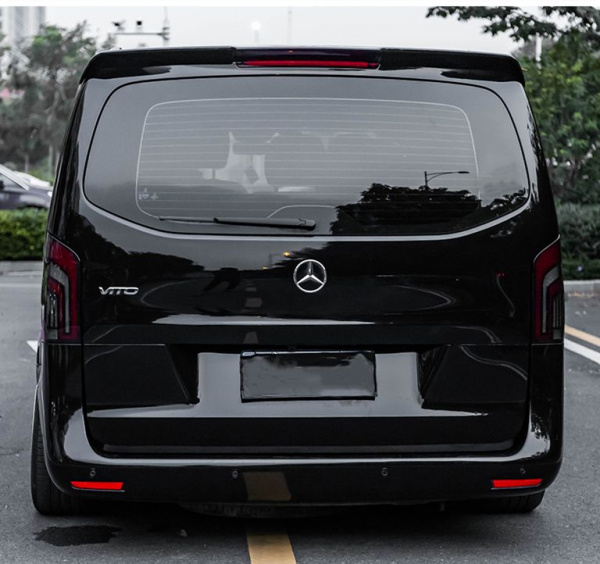 VOLL LED Lightbar Design Rückleuchten für Mercedes Benz Vito / V-Klasse W447 14-19 schwarz/rauch dynamisch