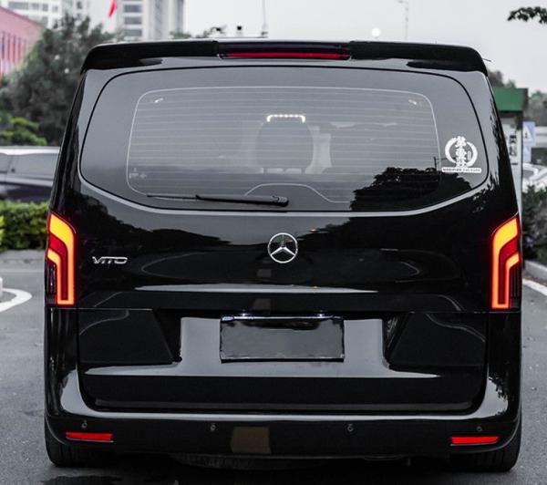 VOLL LED Lightbar Design Rückleuchten für Mercedes Benz Vito / V-Klasse W447 14-19 rot/weiß dynamisch