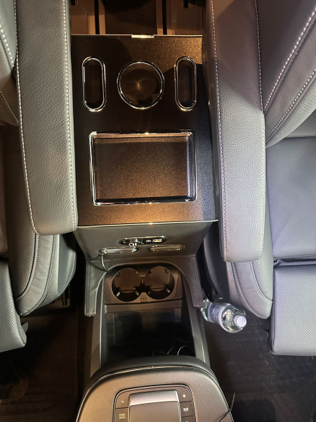 New Edition Staufach Mittelkonsole Ablage für alle Mercedes Benz V-Klasse W447 14-21 mit LED Beleuchtung, USB